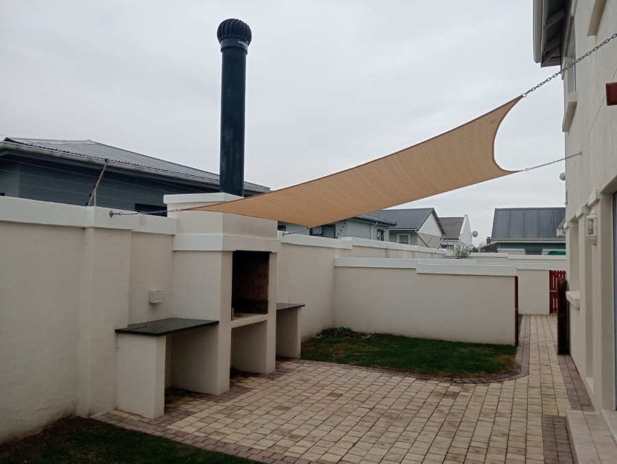 To Let 3 Bedroom Property for Rent in Fountains Estate Eastern Cape